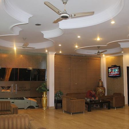 Hotel O Grand Central Delhi  Bagian luar foto