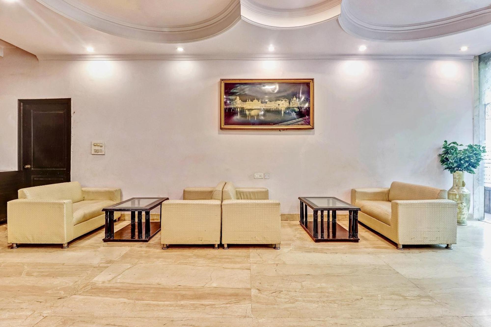 Hotel O Grand Central Delhi  Bagian luar foto