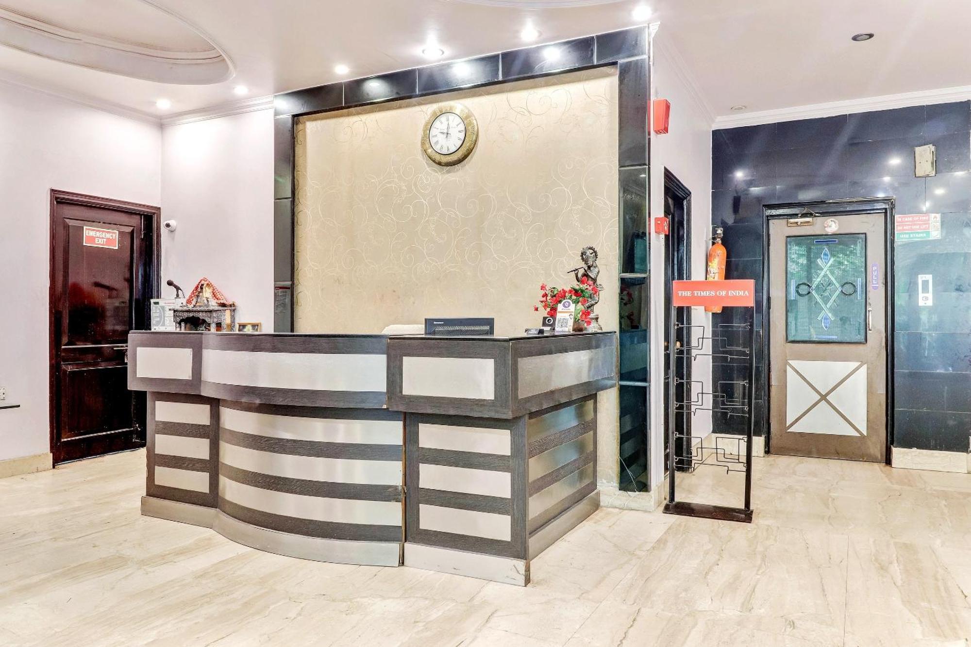 Hotel O Grand Central Delhi  Bagian luar foto